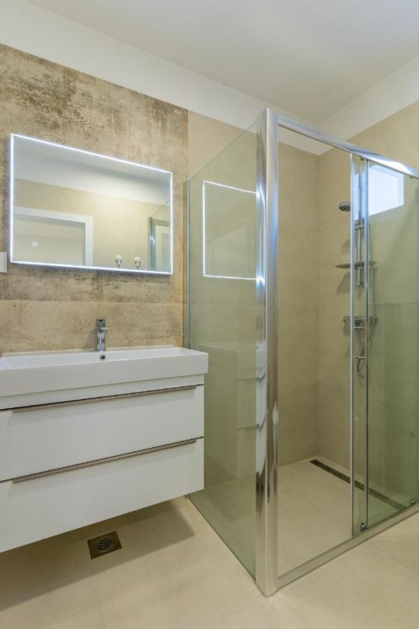 Apartman Vischetti 茨雷斯 外观 照片